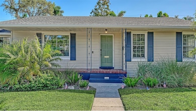 121 24th St W, Bradenton, FL 34205 - photo 2