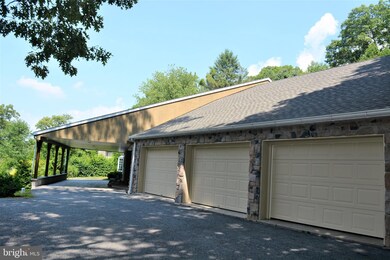 1873 Chestnut Hill Rd, Mohnton, PA 19540 - photo 3