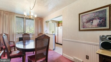 1122 Brookwood Ln, Glenolden, PA 19036 - photo 7