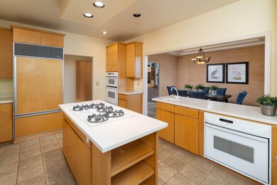 2281 Fernie Cr int_0540 copy