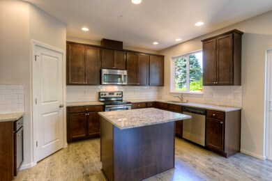 11736 40th Place S, Tukwila, WA 98168 - photo 2