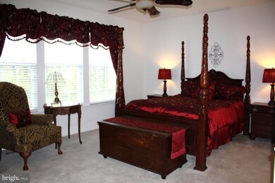 4942 Eleanor Dr, Frederick, MD 21703 - photo 4