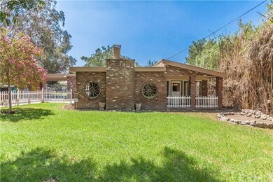 Beautiful Brick side yard