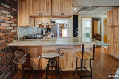 3 Acorn Rd, Secaucus, NJ 07094 - photo 5