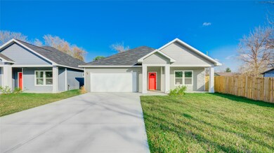 7810 Hanfro Ln, Houston, TX 77088 - photo 5