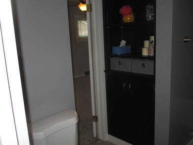 600 N Center St, Tuscola, IL 61953 - photo 5