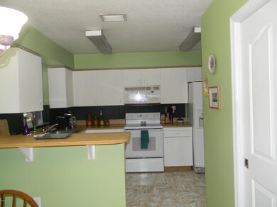 kitchen breakfast bar