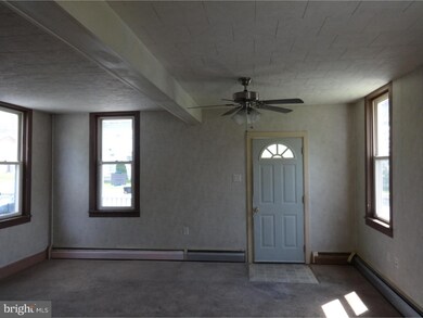 623 N Warren St, Orwigsburg, PA 17961 - photo 3