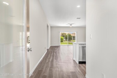 10148 Duffy Cir, Weeki Wachee, FL 34613 - photo 6