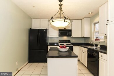 11811 Hunters Run Dr, Cockeysville, MD 21030 - photo 7