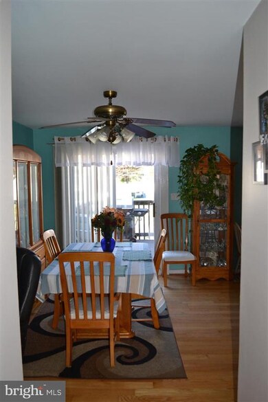 12026 Waldemire Dr, Philadelphia, PA 19154 - photo 7