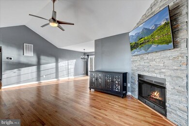 6700 Green Arbor Dr, Fredericksburg, VA 22407 - photo 5