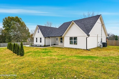 331 Granville Conner Rd, Powell, TN 37849 - photo 4