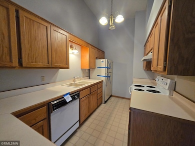 3805 Windcrest Ct, Saint Paul, MN 55123 - photo 5