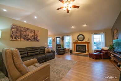 10241 Chinook Dr.-26