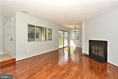 11049A Villaridge Ct unit 11049A, Reston, VA 20191 - photo 3