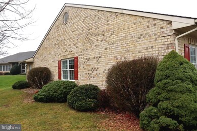 212 Sunbrook Ln unit 146, Hagerstown, MD 21742 - photo 3