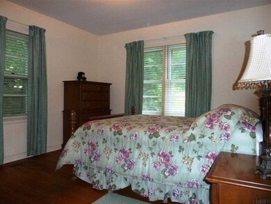 280 Osborne Rd, Albany, NY 12211 - photo 5