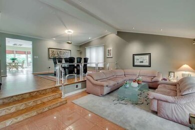 3121 Mary Kay Ln, Glenview, IL 60026 - photo 2