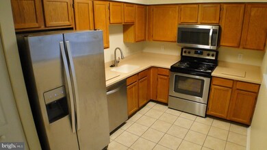 9511 Snead Ct unit 102, Laurel, MD 20708 - photo 3