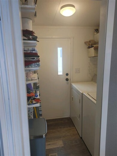 11 Sycamore Ave, North Hampton, NH 03862 - photo 4