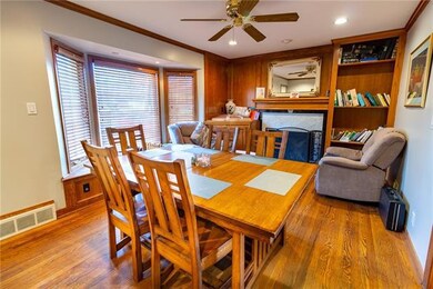 5649 Perry Ln, Merriam, KS 66203 - photo 2