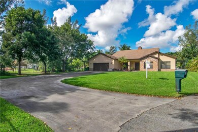 2943 SW 154th Ln, Davie, FL 33331 - photo 3