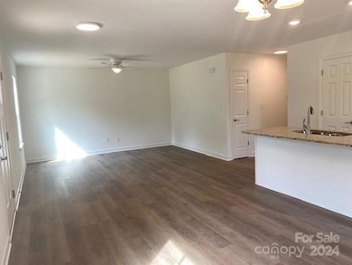 1015 Adams St, Statesville, NC 28677 - photo 7