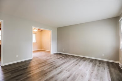 11302 Norton Ave, Kansas City, MO 64137 - photo 3