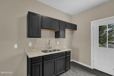 368 Milton Rd unit b, El Paso, TX 79915 - photo 6