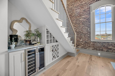 CREM - 3 Queen St 315-6