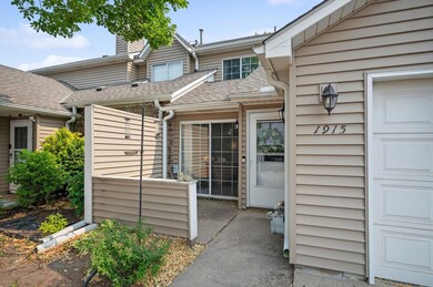 Lovely front patio to enjoy.