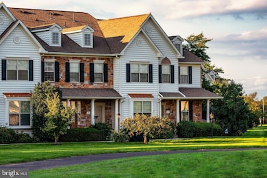 204 Blueberry Ct, Perkasie, PA 18944 - photo 3