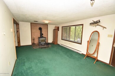 1570 Astolat Rd, Effort, PA 18330 - photo 7