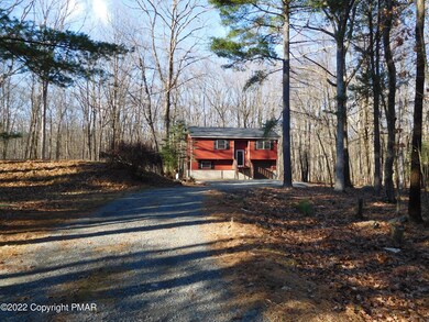 542 W Chipmunk Rd, Bushkill, PA 18324 - photo 4