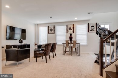 9227 Central Green St, Lorton, VA 22079 - photo 6