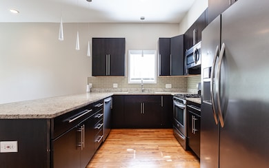 3138 N Sawyer Ave unit 1, Chicago, IL 60618 - photo 4