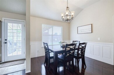 4004 Gyrfalcon Dr, Norman, OK 73072 - photo 6