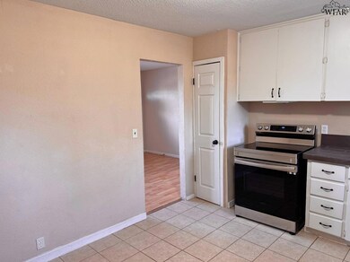 2709 Palmetto Dr, Wichita Falls, TX 76306 - photo 4