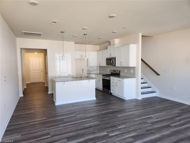 902 Falls Grove Trail, High Point, NC 27265 - photo 2