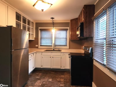 304 E Jackson St, Corydon, IA 50060 - photo 3