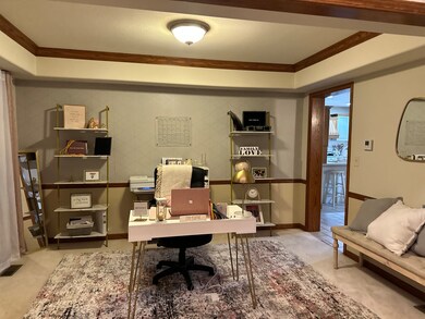 5519 N Deerfield Ct, Peoria, IL 61615 - photo 6