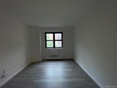 83-60 118th St unit 3C, Kew Gardens, NY 11415 - photo 4
