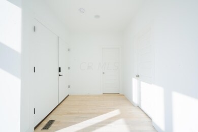 90 Derrer Rd, Columbus, OH 43204 - photo 7