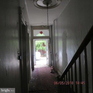 833 Hollins St, Baltimore, MD 21201 - photo 4