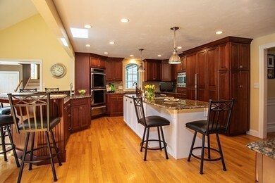 262 Edgewater Dr, Pembroke, MA 02359 - photo 6