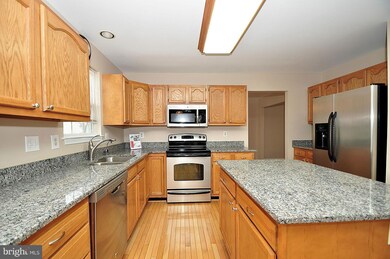 3607 9th Ave, Edgewater, MD 21037 - photo 2