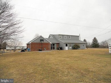 8807 Rabbit Rd N, Greencastle, PA 17225 - photo 2