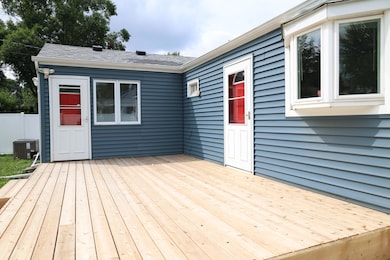 4655 Chatham Rd NE, Columbia Heights, MN 55421 - photo 4