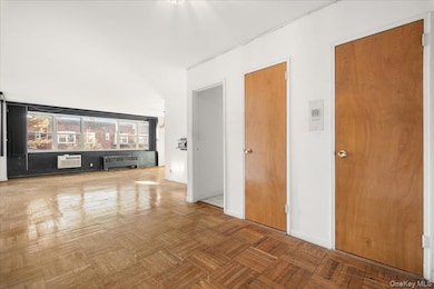 Larchmont Palmer unit 225, Larchmont, NY 10538 - photo 6